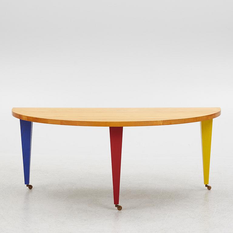 Jonas Bohlin, coffee table, from the "Obelisk" series, Källemo. The model was designed in 1991.