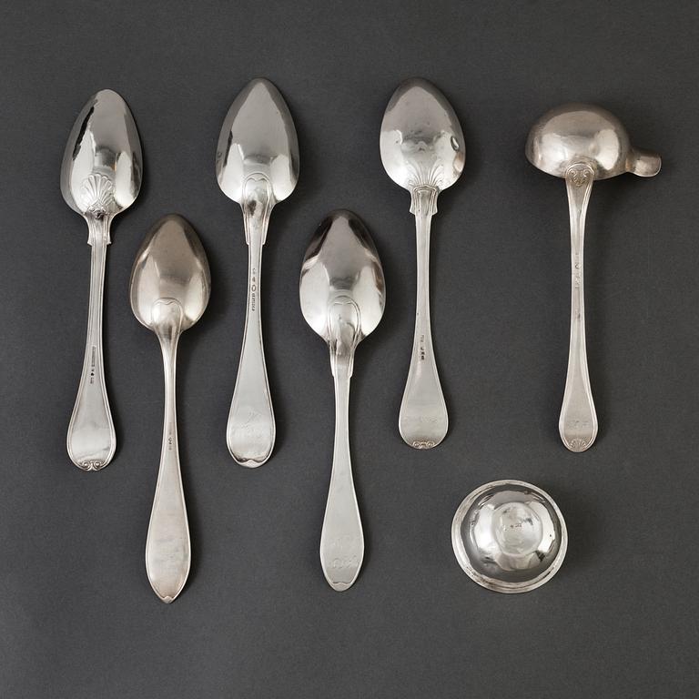 5 silverspoons, 1 silver sauce ladle and 1 silver beeker, Sweden, 19th century. Weight ca 326 grams.