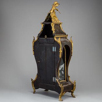 A French Louis XV pendulum clock, signed Lefaucheur fils a Paris.