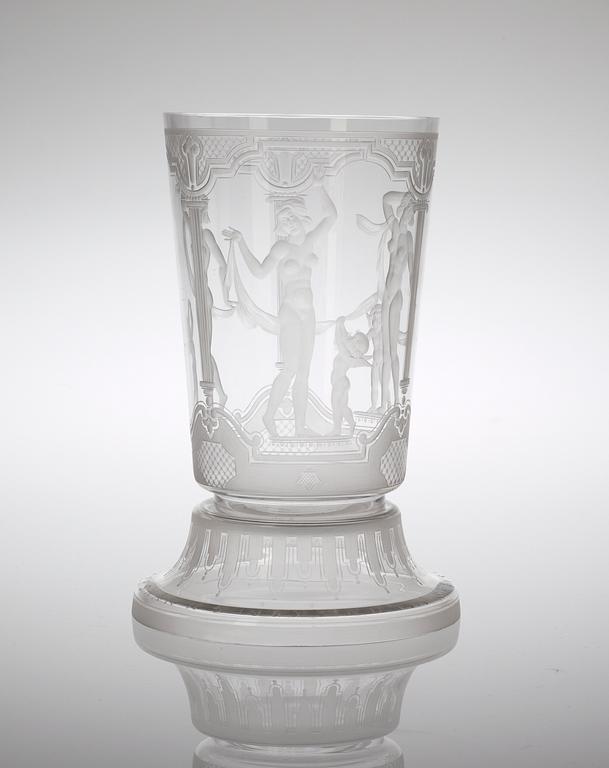 An Edvin Ollers engraved glass beaker with stand, Elme 1933.