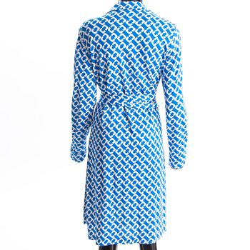 KLÄNNINGAR, 2 st, Diane von Furstenberg, storlek 44.