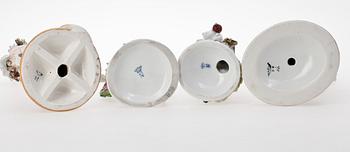 FIGURINER, 4 st, porslin, Neapelliknande märke, 1900-tal.