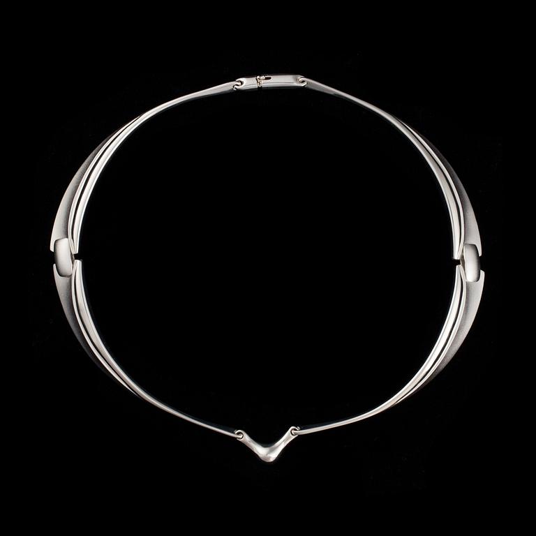 HALSSMYCKE, Vice Versa, sterling silver, Poul Havgaard Lapponia 1993. Vikt 55 g.