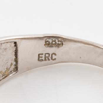 Ring, 14K white gold with small diamonds in a grid pattern.