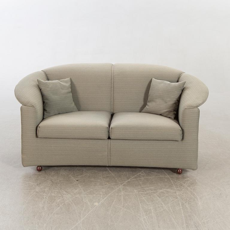 Paolo Piva sofa "Aura" for Wittmann later part of the 20th century.