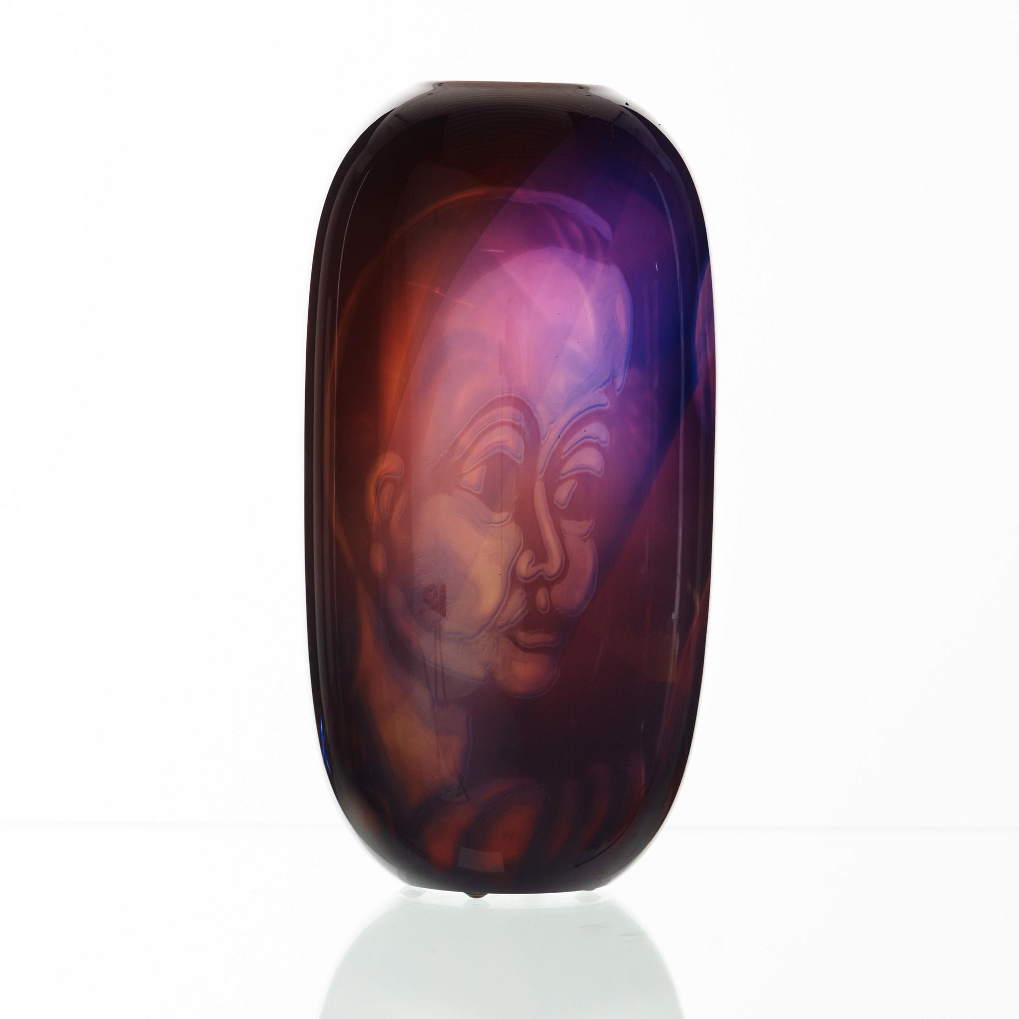 Eva Englund, a 'Graal' glass vase, Orrefors 1989.