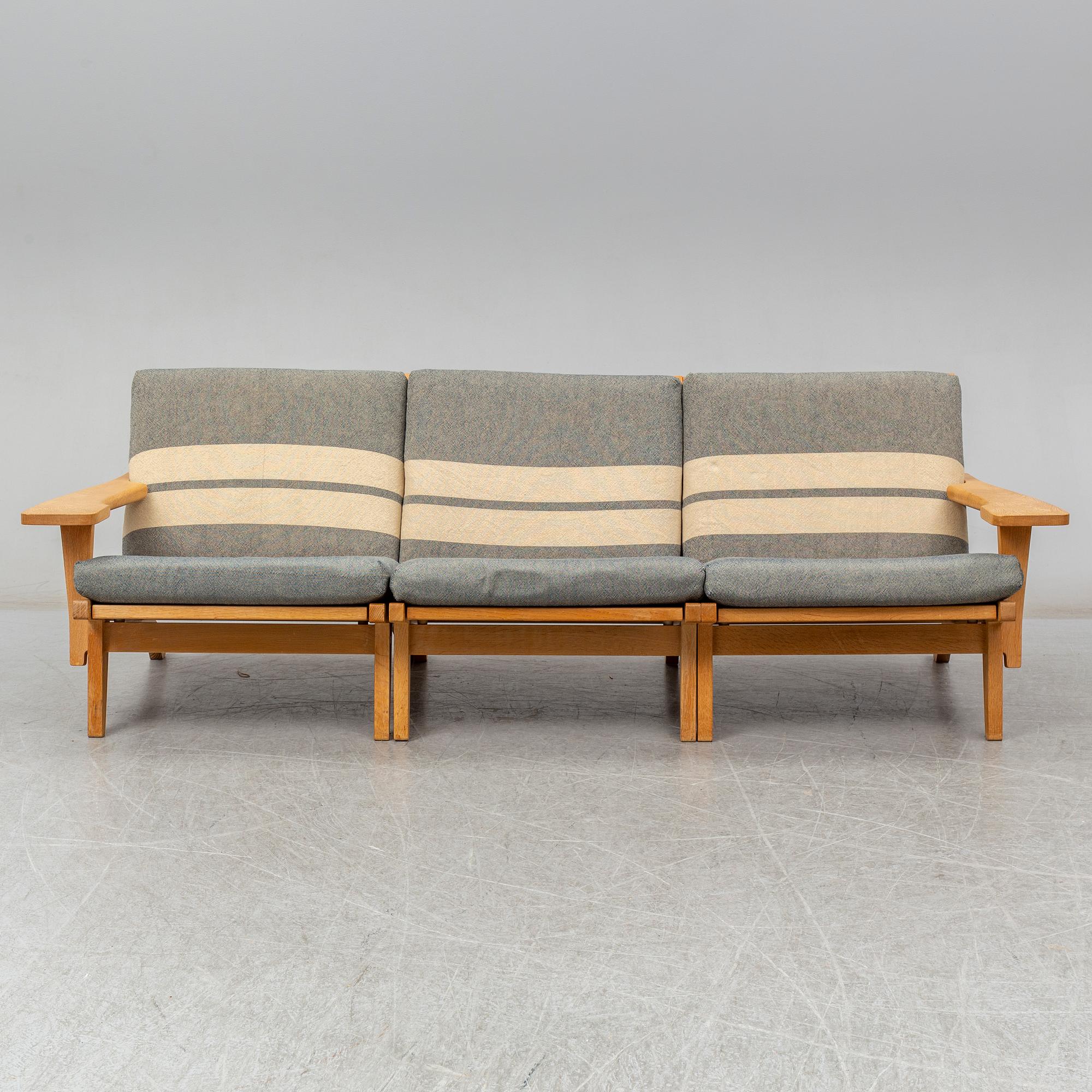 HANS J WEGNER, soffa/ fåtöljer, 3 delar, "GE 375",  Getama.