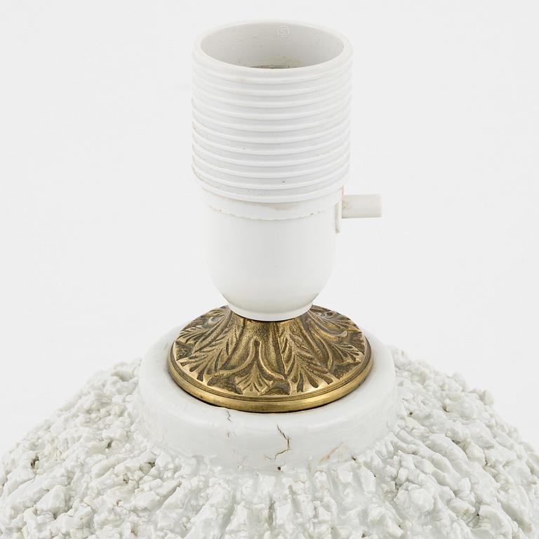 Gunnar Nylund, a stoneware chamotte table lamp, Rörstrand.