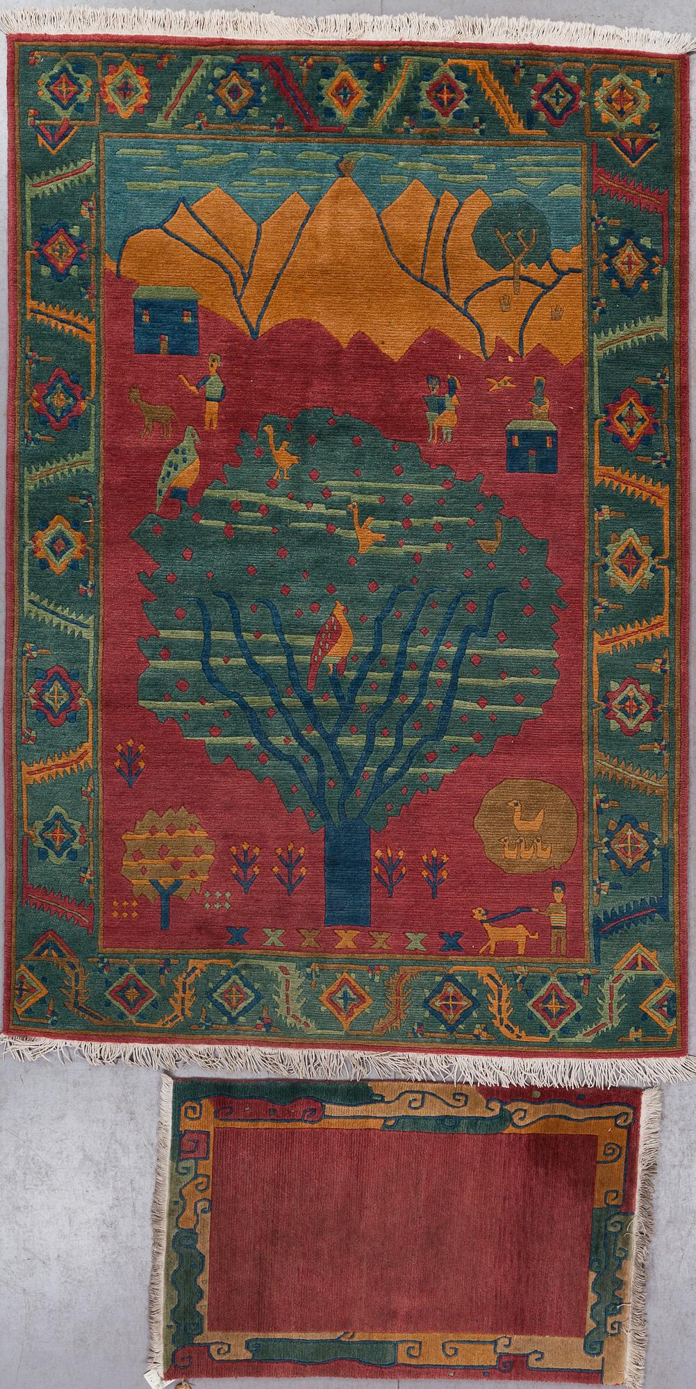 MATTOR, 2 st, Tibet, figural, 1900-talets slut, ca 115 X 73cm och ca 248 X 167cm.