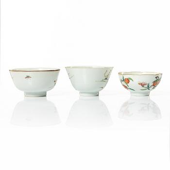 A set of nine Chinese porcelain pieces, 19th Century.