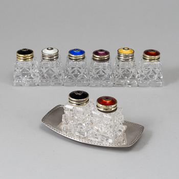 David Andersen, salt- och pepparkar, 8 st, sterling silver, emalj och glas, samt fat i nysilver, Norge.