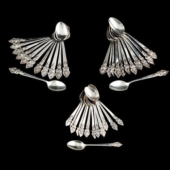 BESTICKSERVIS, 64 delar, silver, 1900-talets andra hälft, total vikt ca 1445 g.