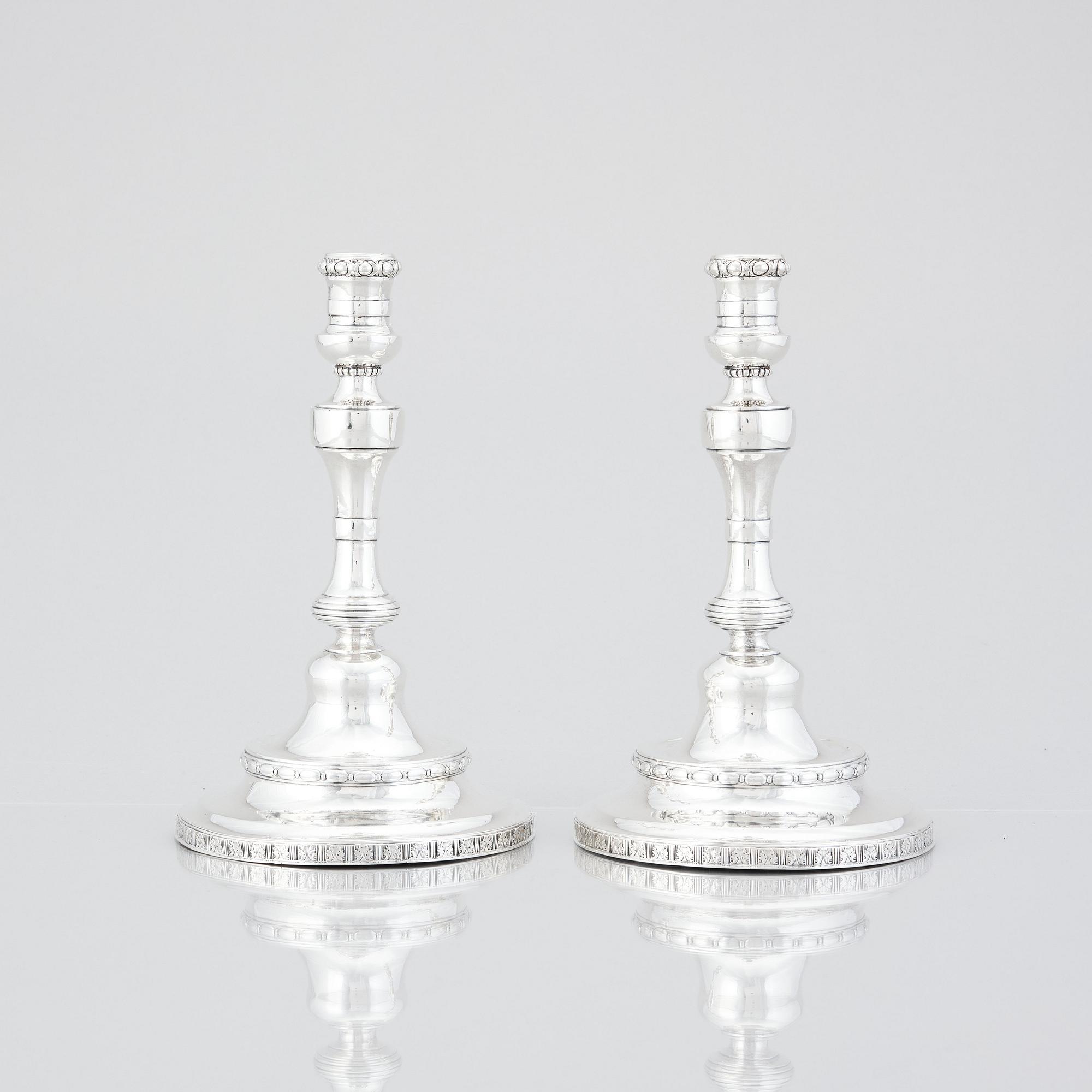 Pehr Zethelius, ljusstakar, ett par, silver, Stockholm 1775. Rokoko.