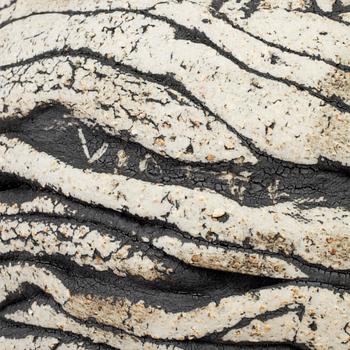 ULLA VIOTTI, bowl and object, stoneware, signed, second half of the 20th century.