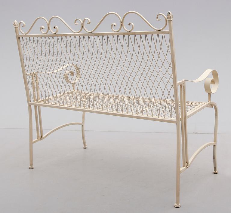 TRÄDGÅRDSSOFFA, 2000-tal.