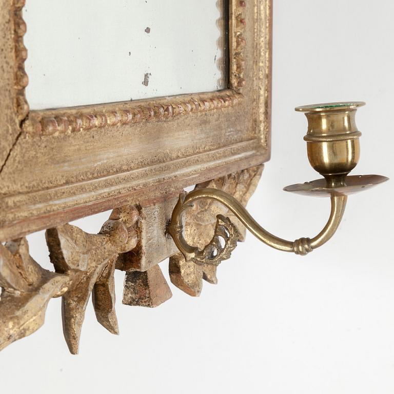 A Gustavian wall sconce from the late 18th century.