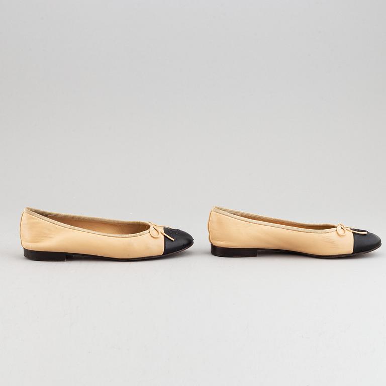 Chanel, ballerinas, size 40.