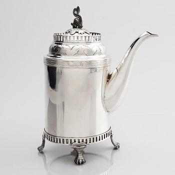 Fredrik Skough, kaffekanna, silver, (verksam 1824-1830) Borås. Empire.