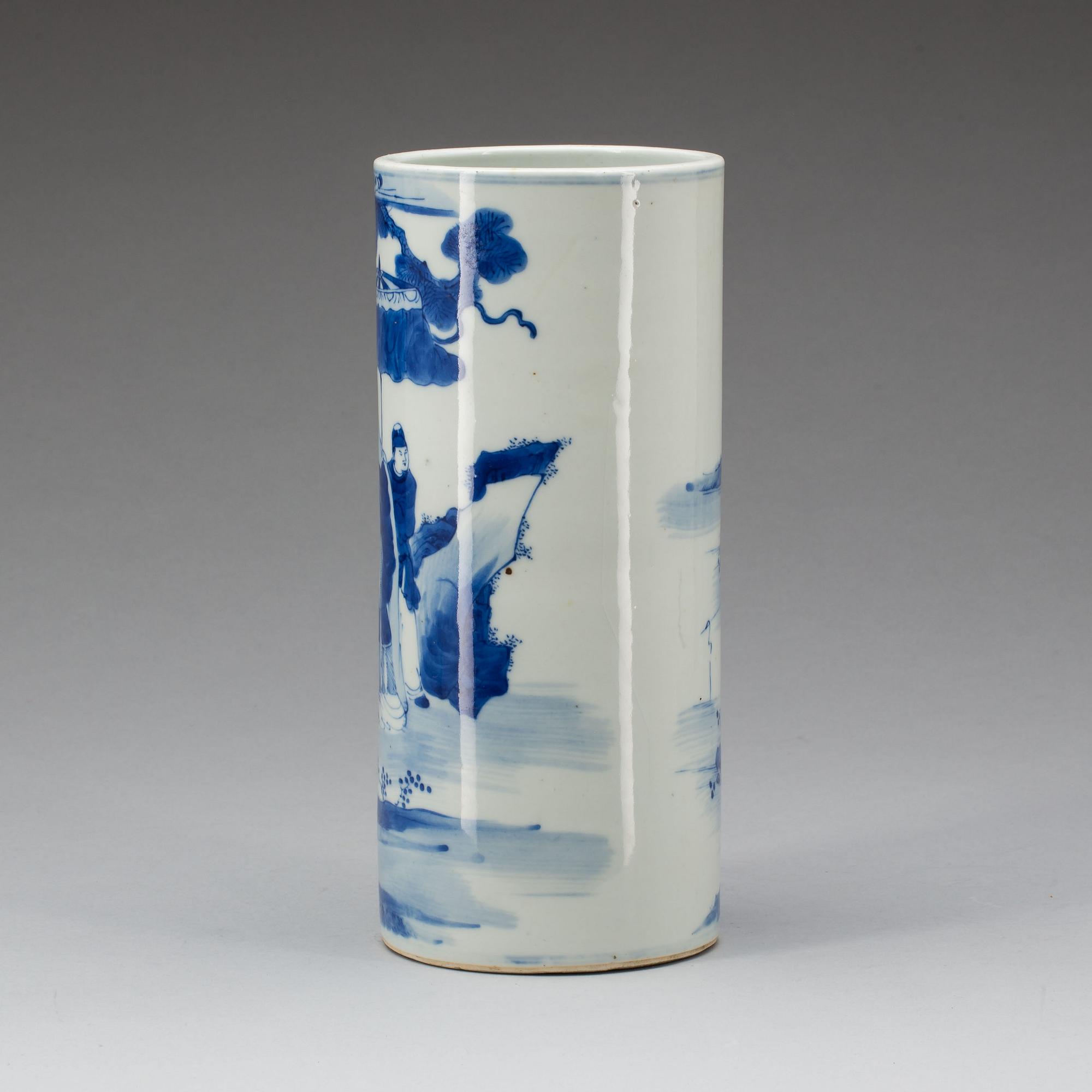 PENSELVAS, porslin, Kina, 1800/1900-tal.
