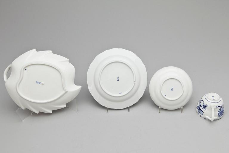 PARTI PORSLIN, 10 delar, 'Lökmönstret', Meissen, 1900-tal.