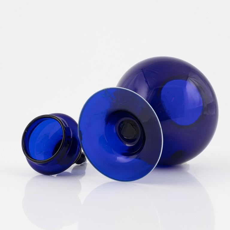 A blue glass potpurri urn from Göteborgs glasbruk or Norway, circa 1800.