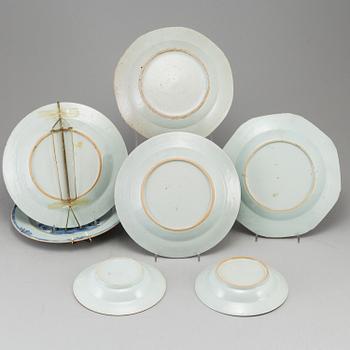 TALLRIKAR, fem stycken, samt FAT, 2 st, kompaniporslin. Qingdynastin, 1700/1800-tal.