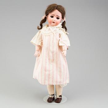 a Alt Beck & Gottschalk porcelain doll from 1912.