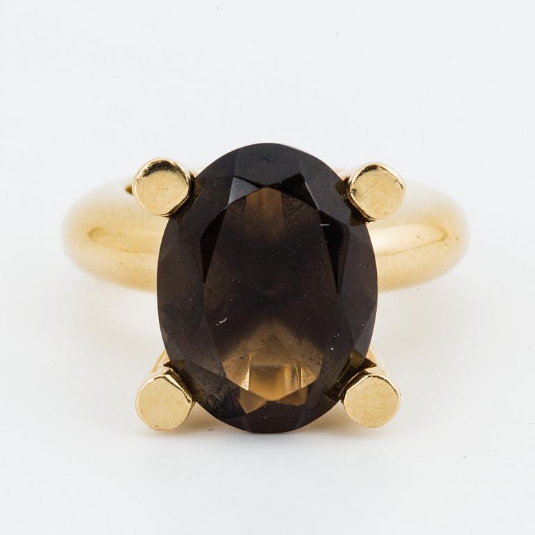 18K gold and smoky quartz ring, "Vanity", Bengt Hallberg, Köping.