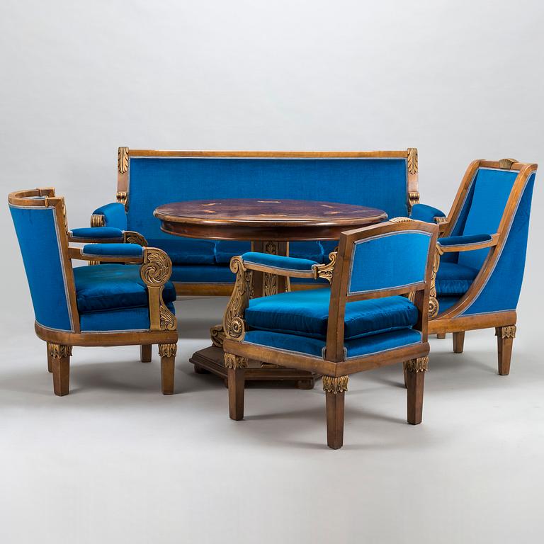 NILS WASASTJERNA, according to to given information, a 1920's 9-piece furniture set.