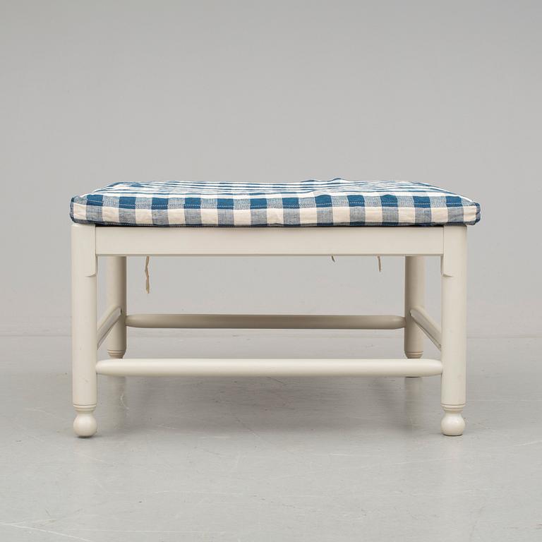 FOTPALL, "Medevi brunn" ur Ikeas 1700-talsserie, 1990-tal.