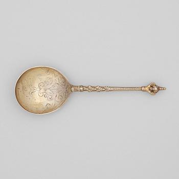 586. A 17th century silver-gilt spoon, unmarked, possibly Norway.