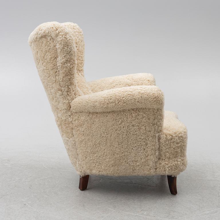 Armchair, Swedish Modern, mid-20th century.