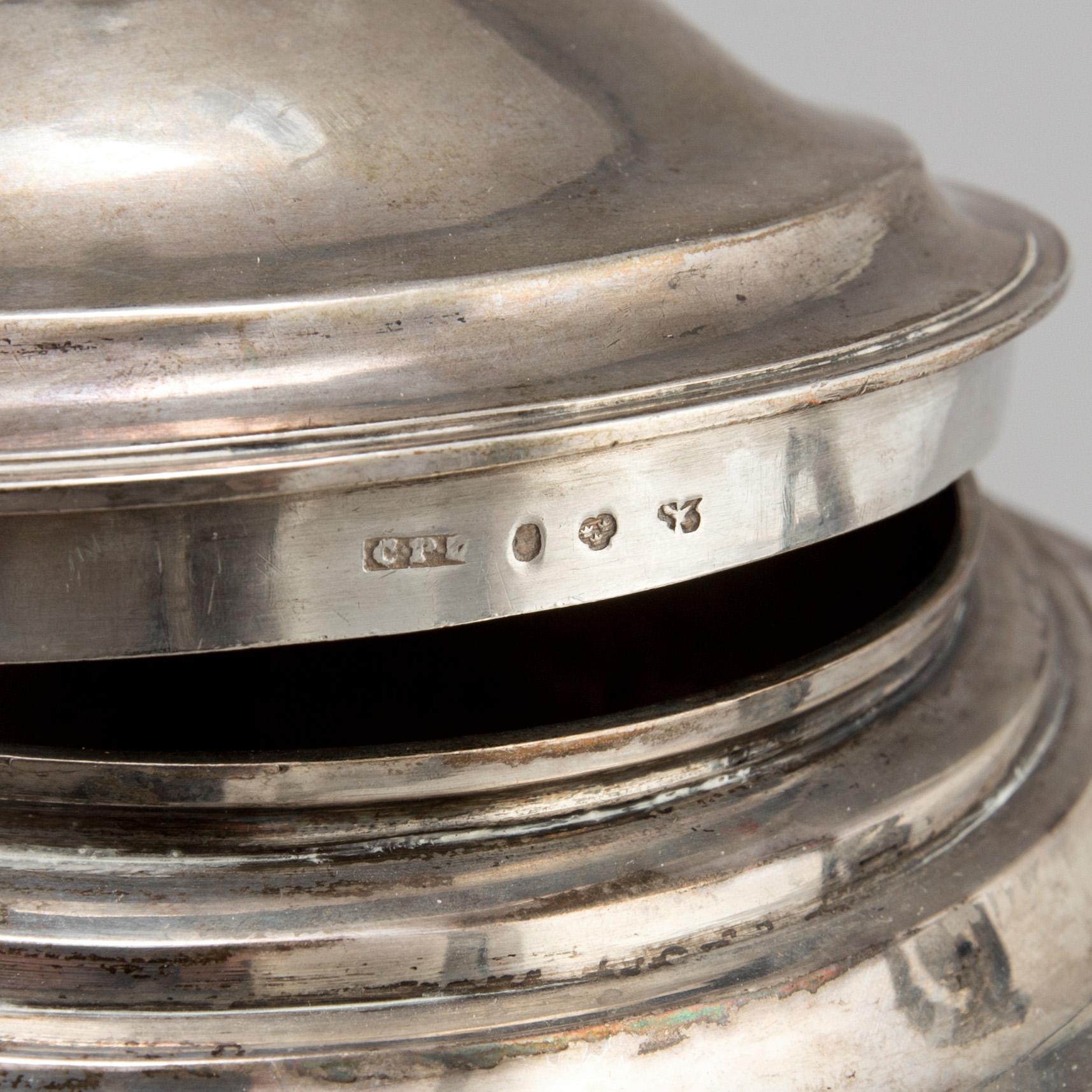 SOCKERSKÅL, silver, Carl Petter Lampa, Stockholm 1824. Vikt ca 780 gram.