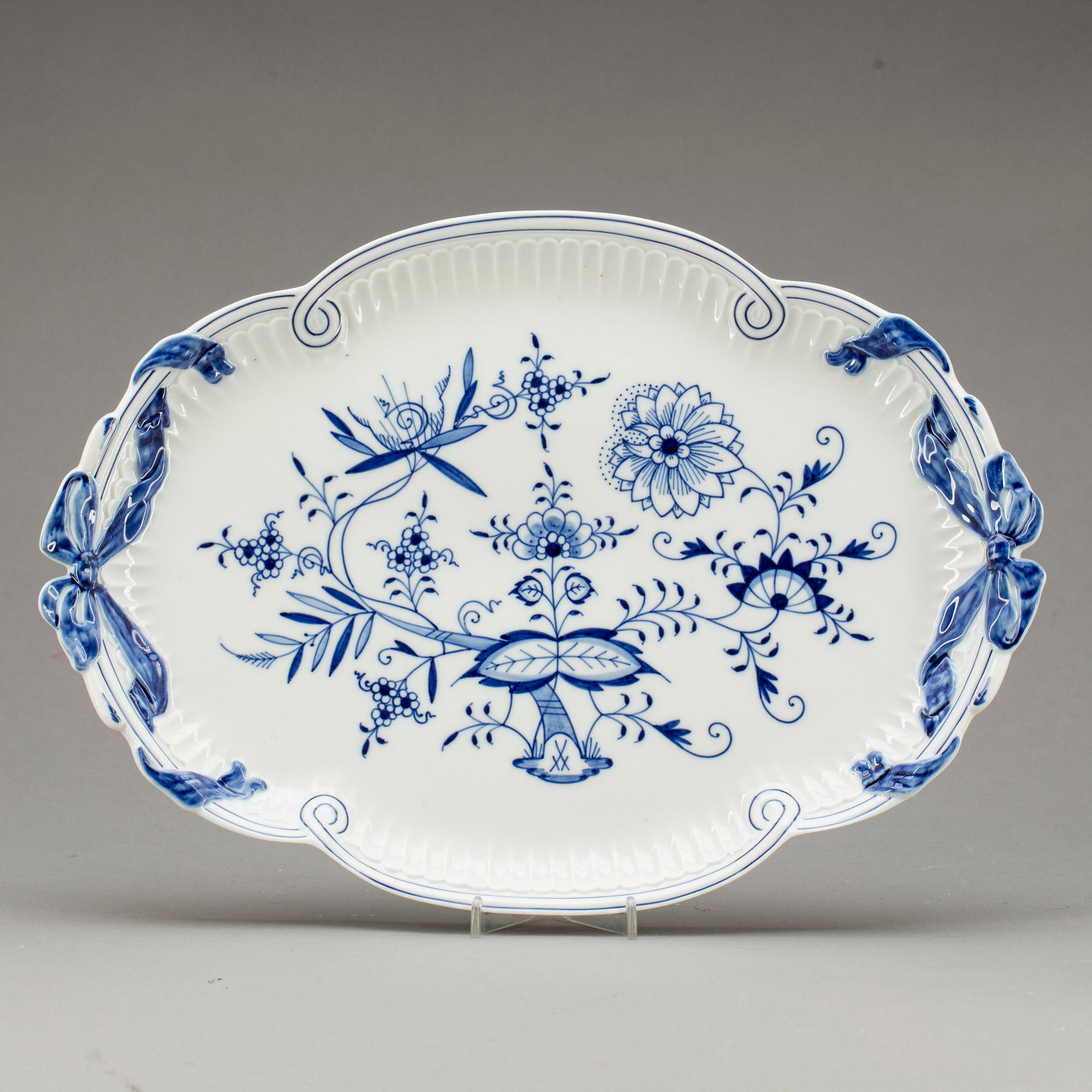 UPPLÄGGNINGSFAT, porslin, Meissen.