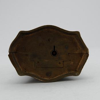 SPARBÖSSA. Brons. 1900-talets första hälft.