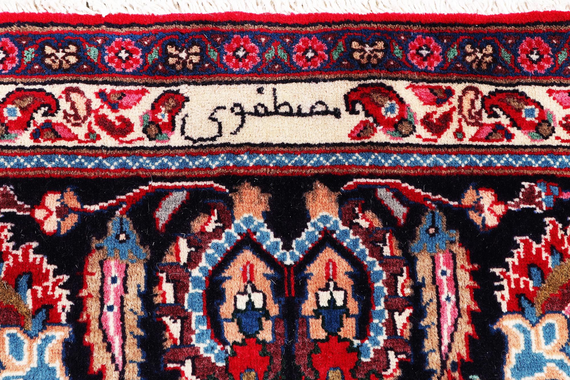 A Kashan carpet, c. 358 x 244 cm.