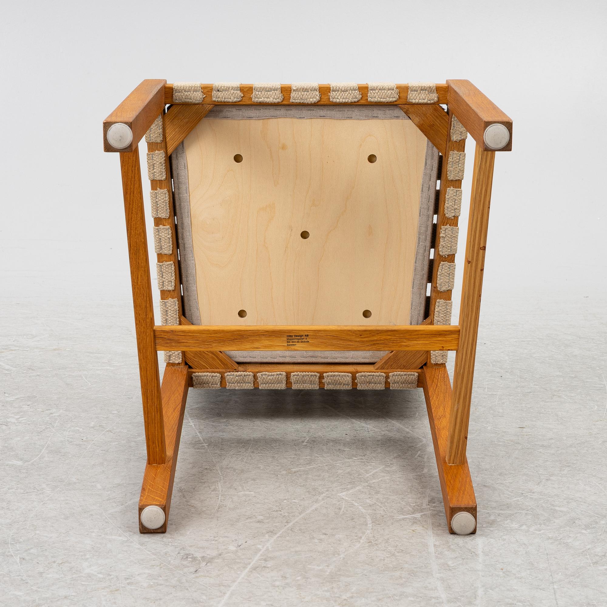 Kerstin Olby, A 'No Limit' dining set, Olby design, Sweden, 21st century. (5 pieces).