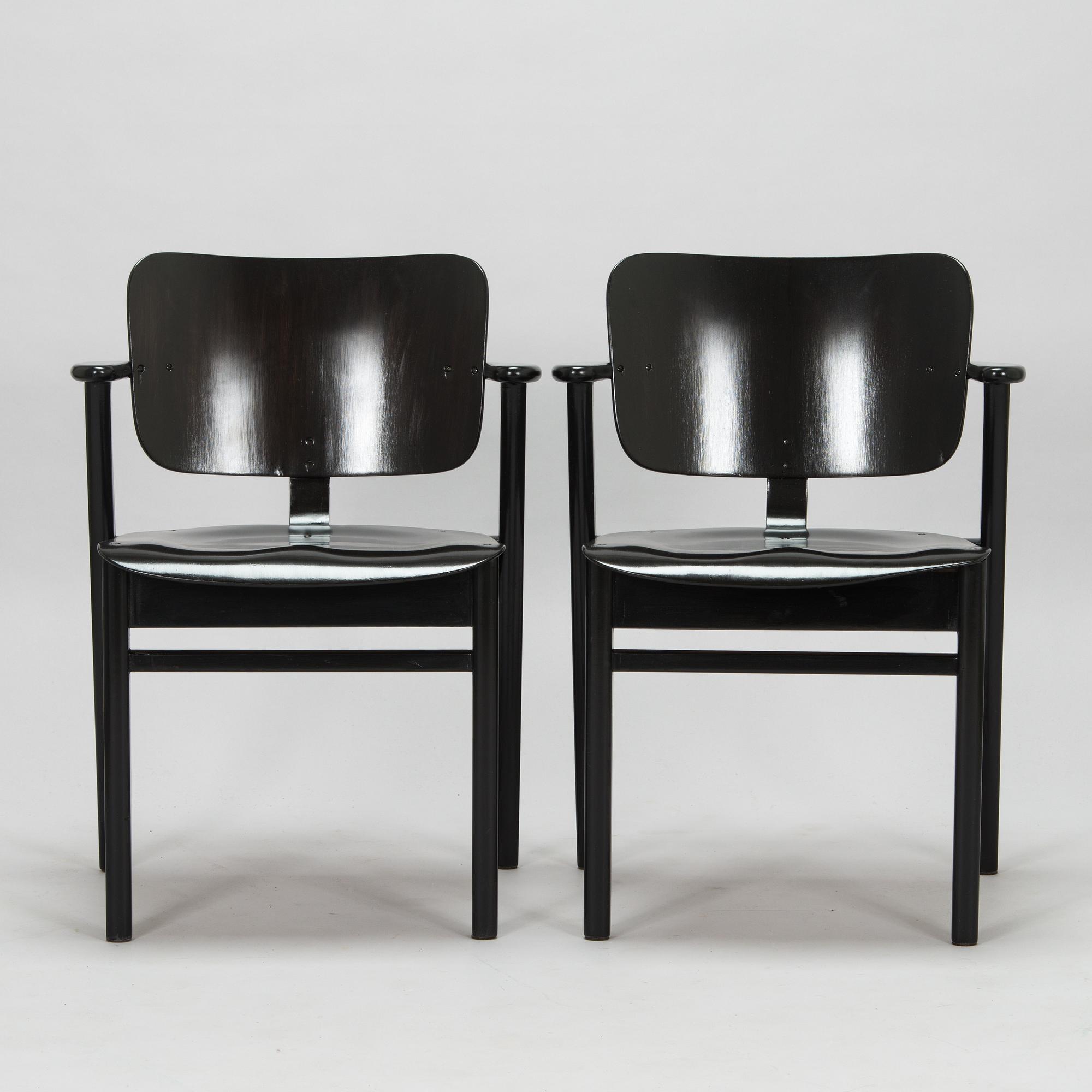 Ilmari Tapiovaara, a set of four mid-20th-century 'Domus' chairs, for Keravan Puutoellisuus, Finland.