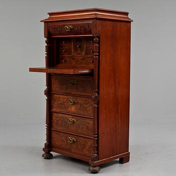 SKRIVBYRÅ, nyrenässans, 1800-talets slut.