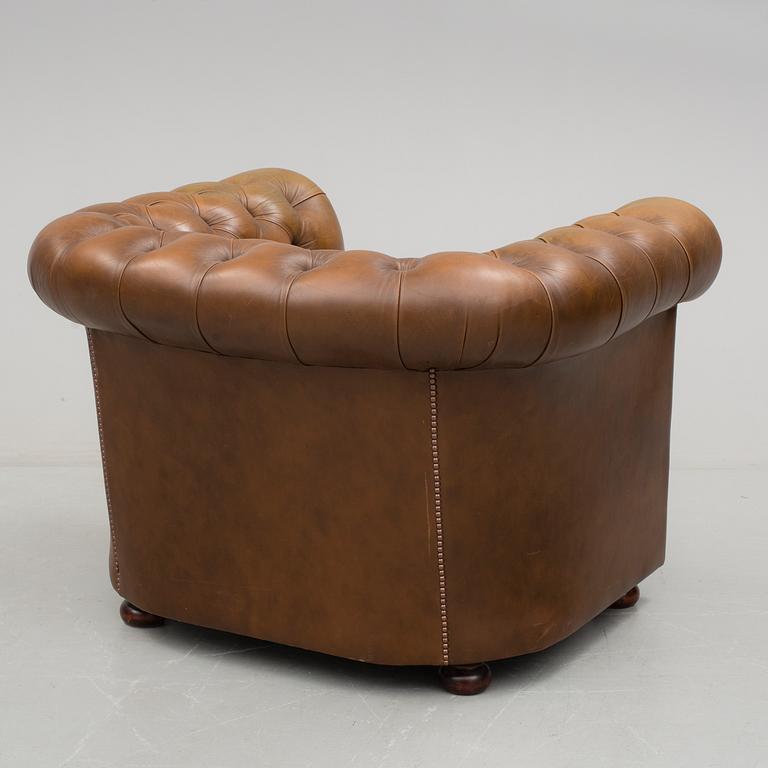 FÅTÖLJ, chesterfieldmodell, 1900-talets slut.