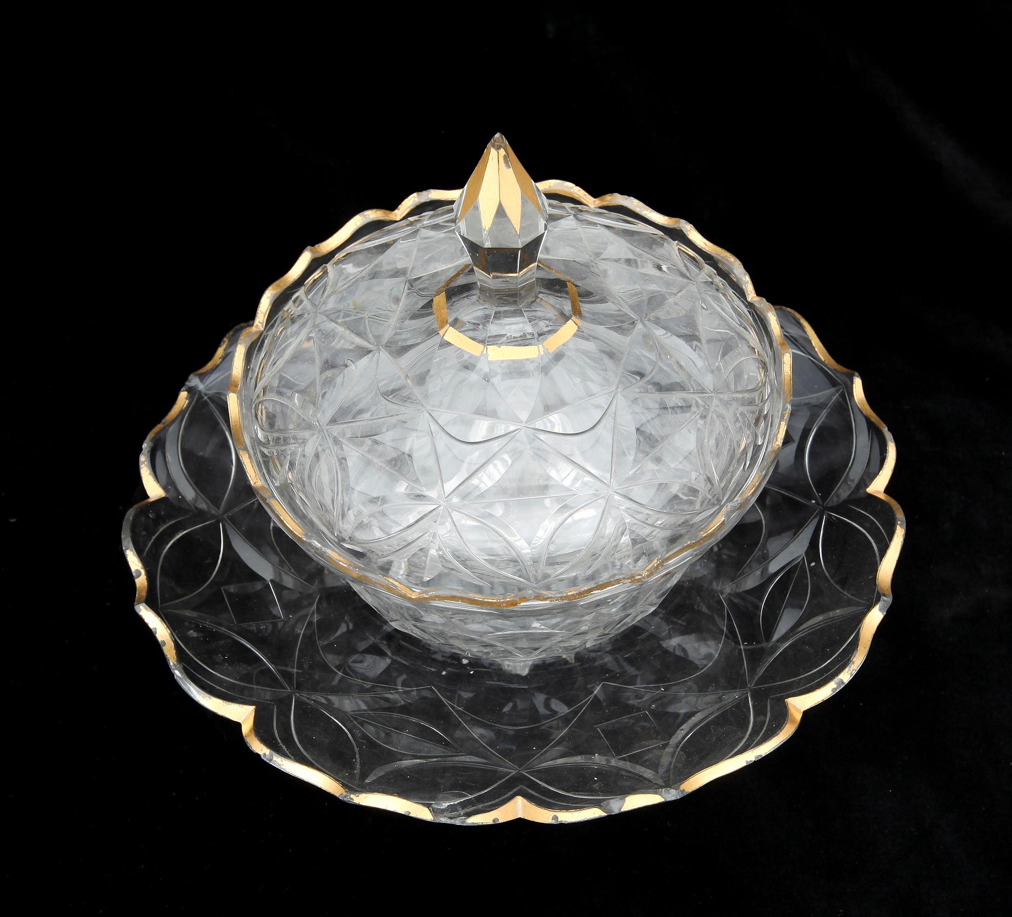 SKÅL MED LOCK OCH FAT, glas, Irland eller England, 1800-talets senare del.