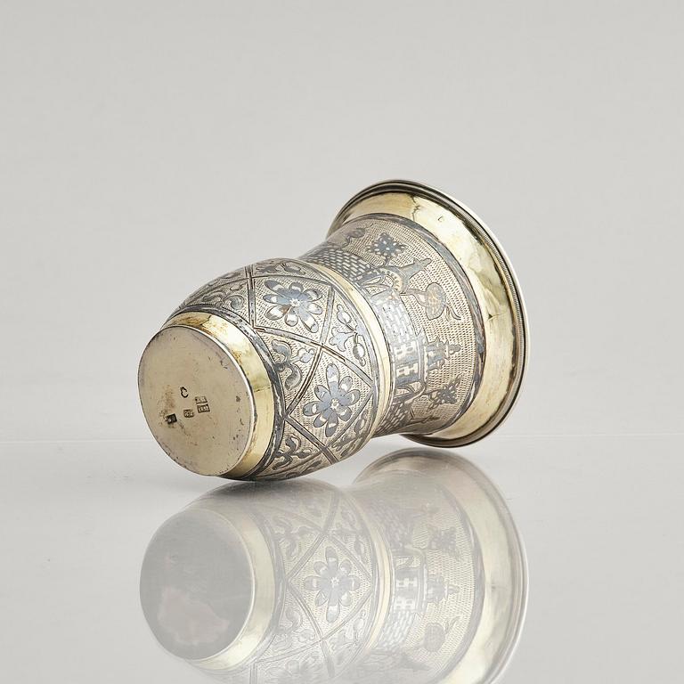 A Russian silver-gilt niello beaker, Moscow 1837. Unidentified maker. Assay master Nikolaj Bubrovin.