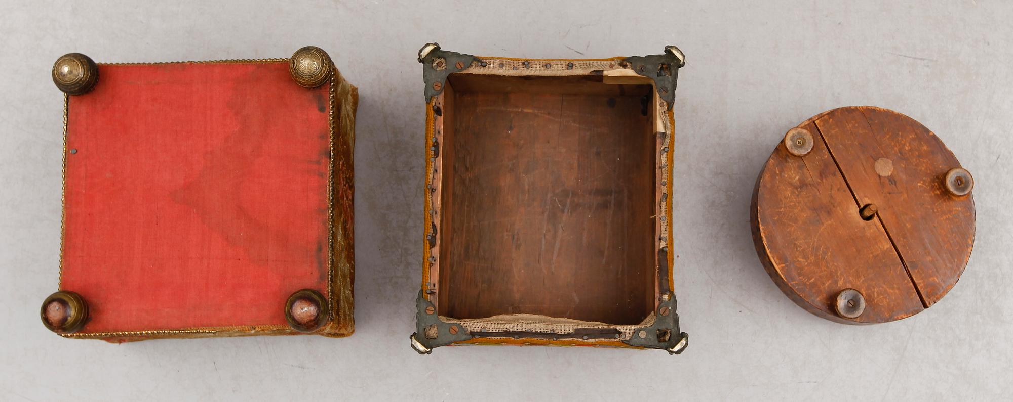 FOTPALLAR, 3 st, England, 1800-tal.