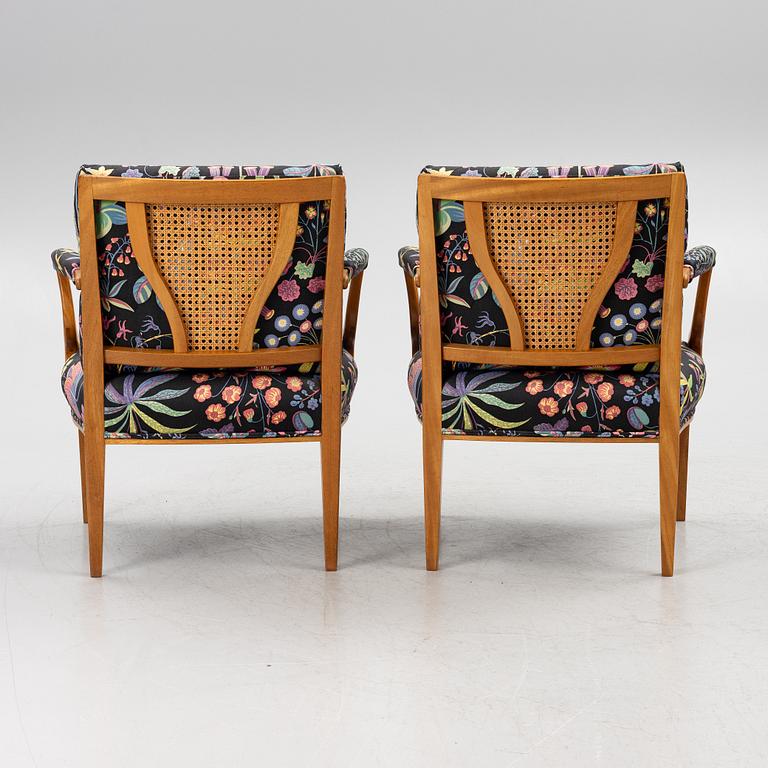 Josef Frank, karmstolar, ett par, modell 969, Firma Svenskt Tenn.