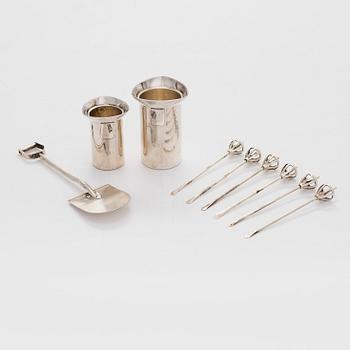 Sockerspade, cocktailmått och cocktailpinnar, 6 st, silver, bl a Pekka Piekäinen och Kultakeskus 1989-99.