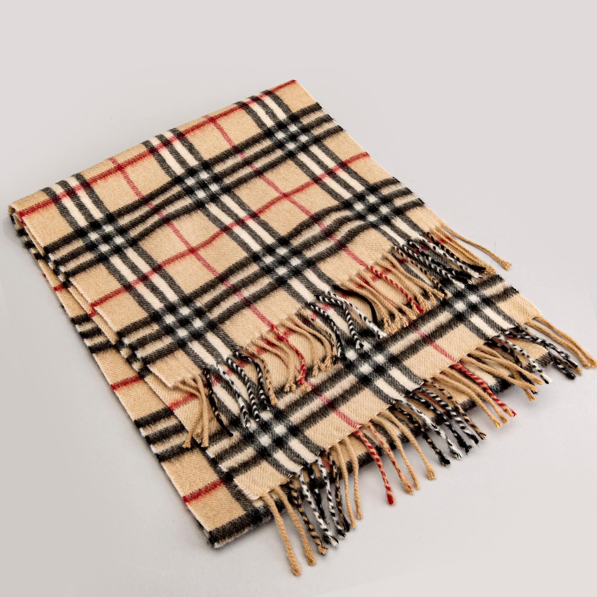 Burberry bag, scarf, England.