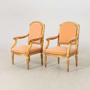 Armchairs, a pair in the Louis XVI style, first half of the 20th century.