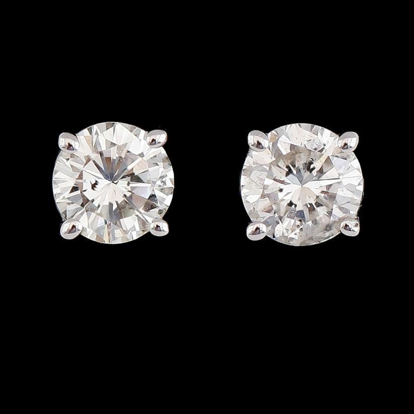 ÖRHÄNGEN, 1 par, 14K vitguld, briljantslipade diamanter tot ca 0.50 ct.