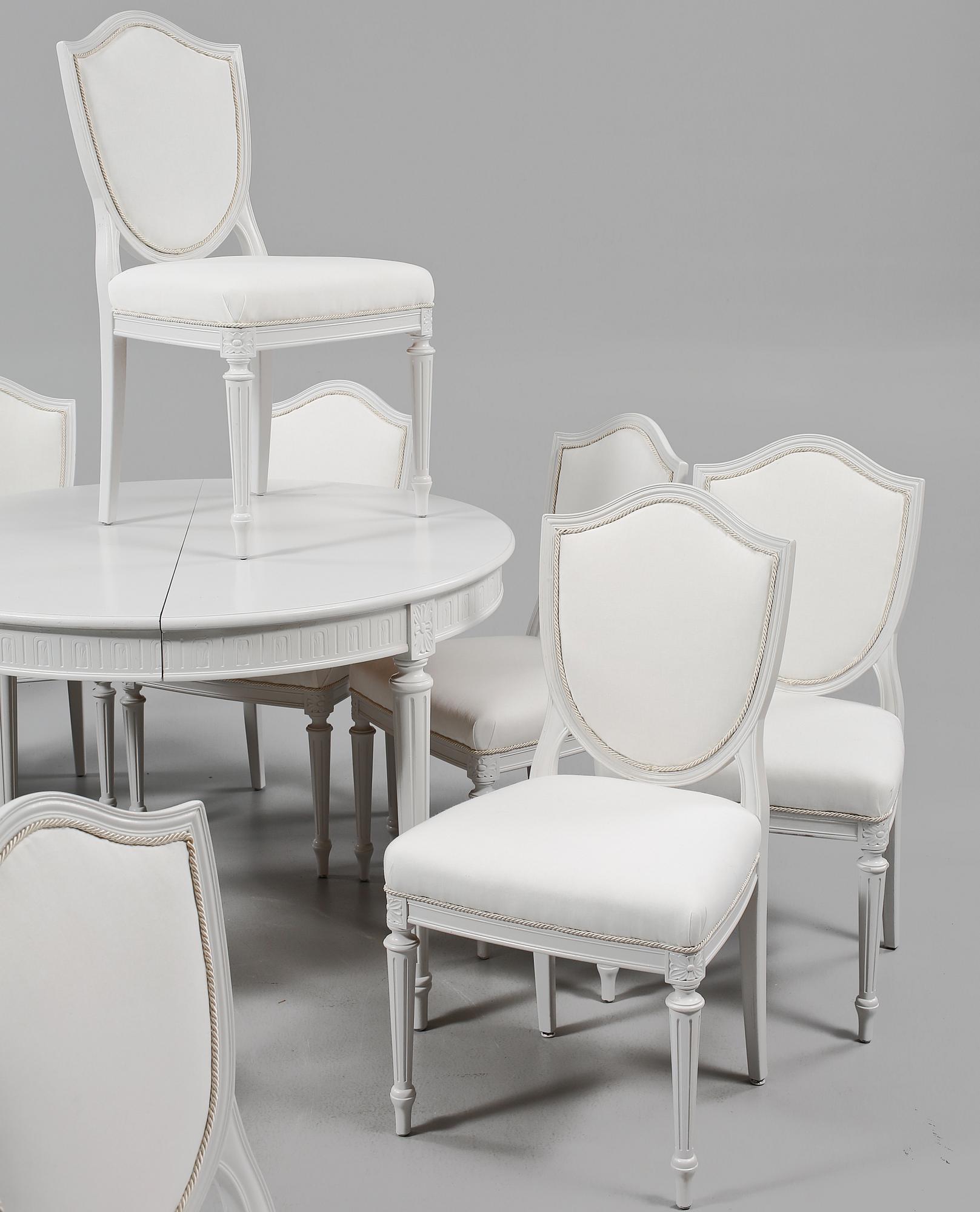 MATSALSGRUPP, 13 delar, gustaviansk stil, 1900-talets andra hälft.