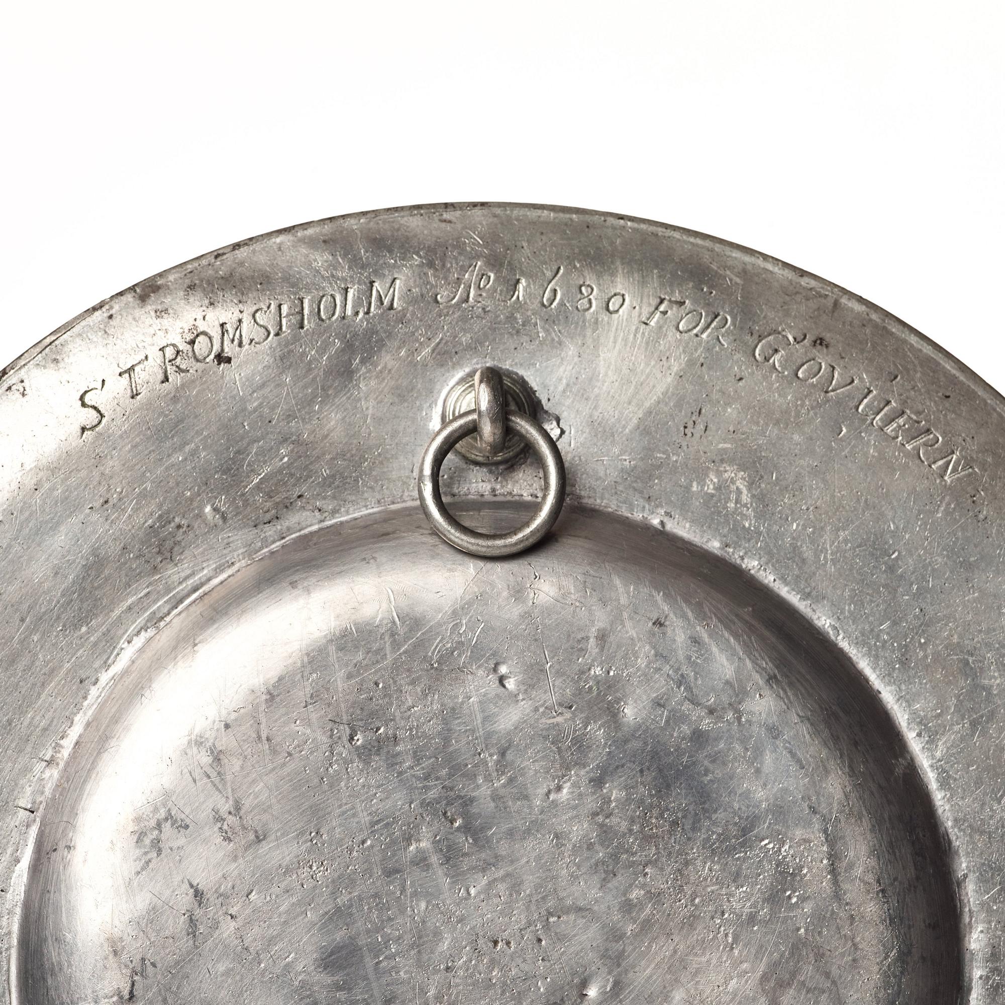 FAT, tenn. Graverat H.E.R.S (Hedvig Eleonora Regina Svecia),av Thomas Hicks 1680, London (verksam 1669/70-1727), Barock.